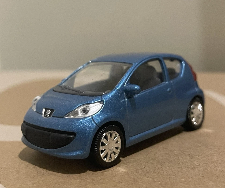 Modellino Norev Peugeot 107 Blu 1:64 3 Inches - Eccellente Stato - Immagine 2 di 4