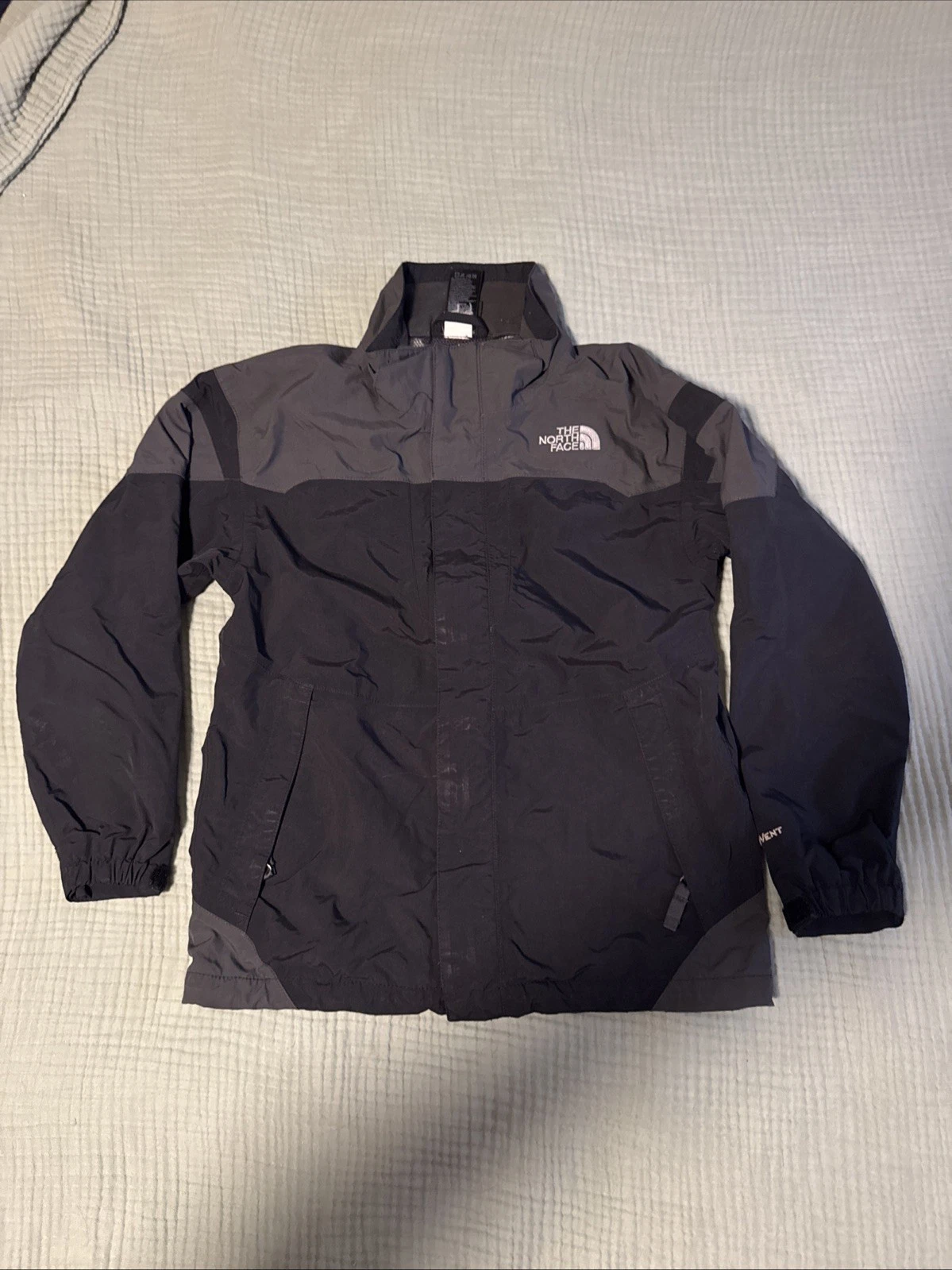 The North Face Hyvent Boy's Size M, 10/12 Waterproof Rain Jacket Windbreaker
Opens in a new window o