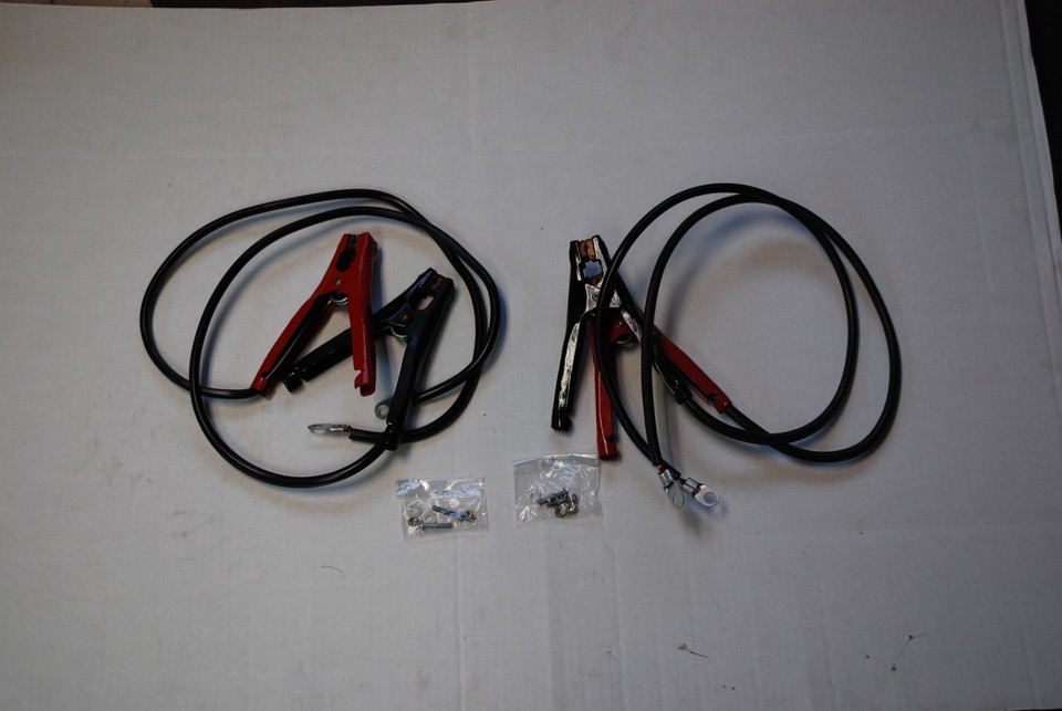 CAR & TRUCK BATTERY JUMPER CABLES POSITIVE AND NEGATIVE 12VDC 10AWG ...