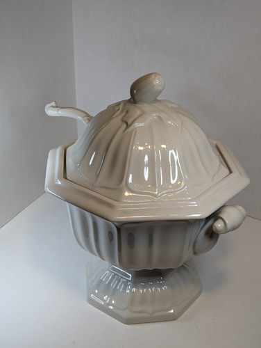 Tureen Red Cliff Ironstone Soup With Lid and Ladle - Picture 5 of 21