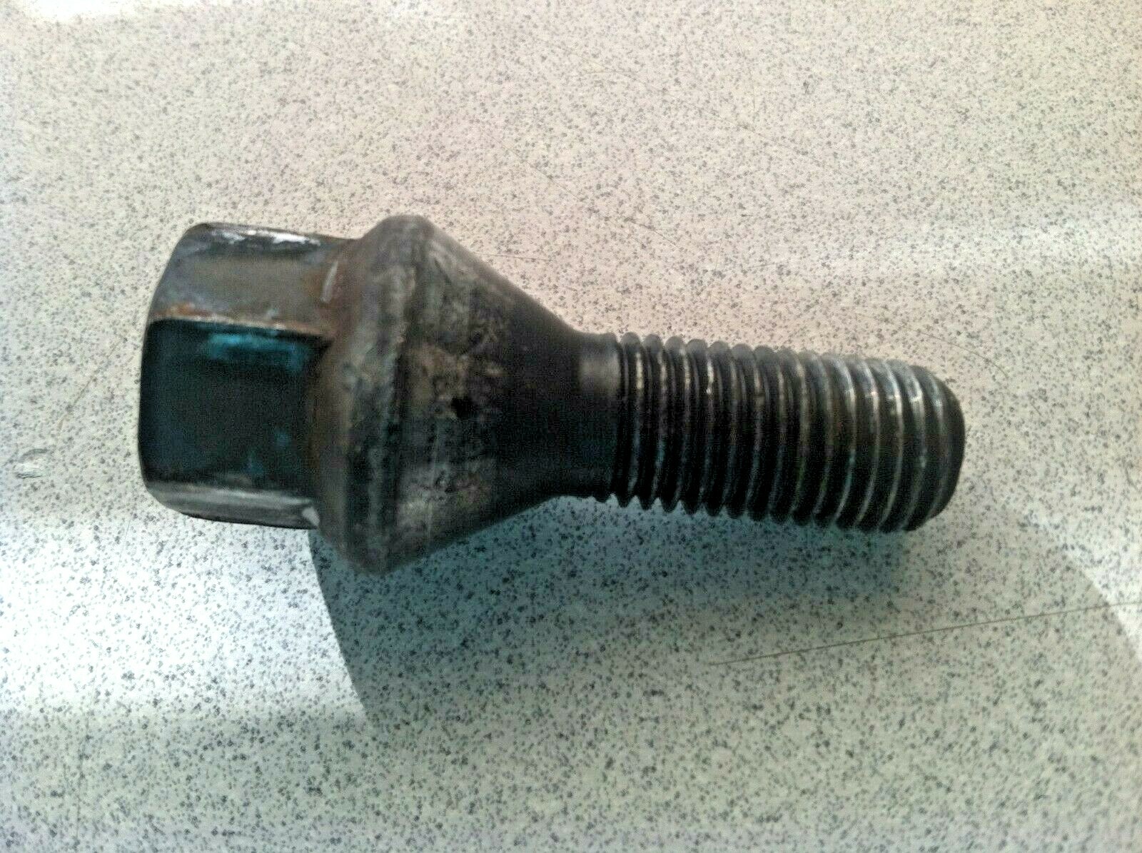 2000 2006 BMW 325xi 325i 330i 330Ci E46 1 WHEEL LUG NUT