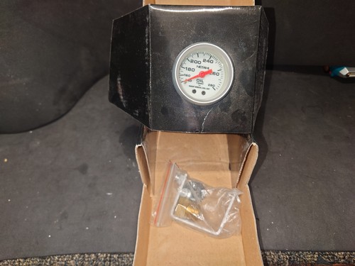 NETAMI Indiglow Oil Temp Voltmeter Boost/Vacuum 2" Gauges Lot High Performance - Picture 8 of 11