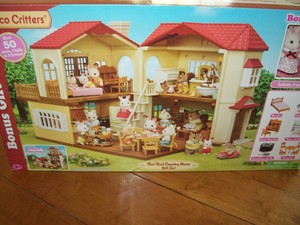 calico critters red roof gift set