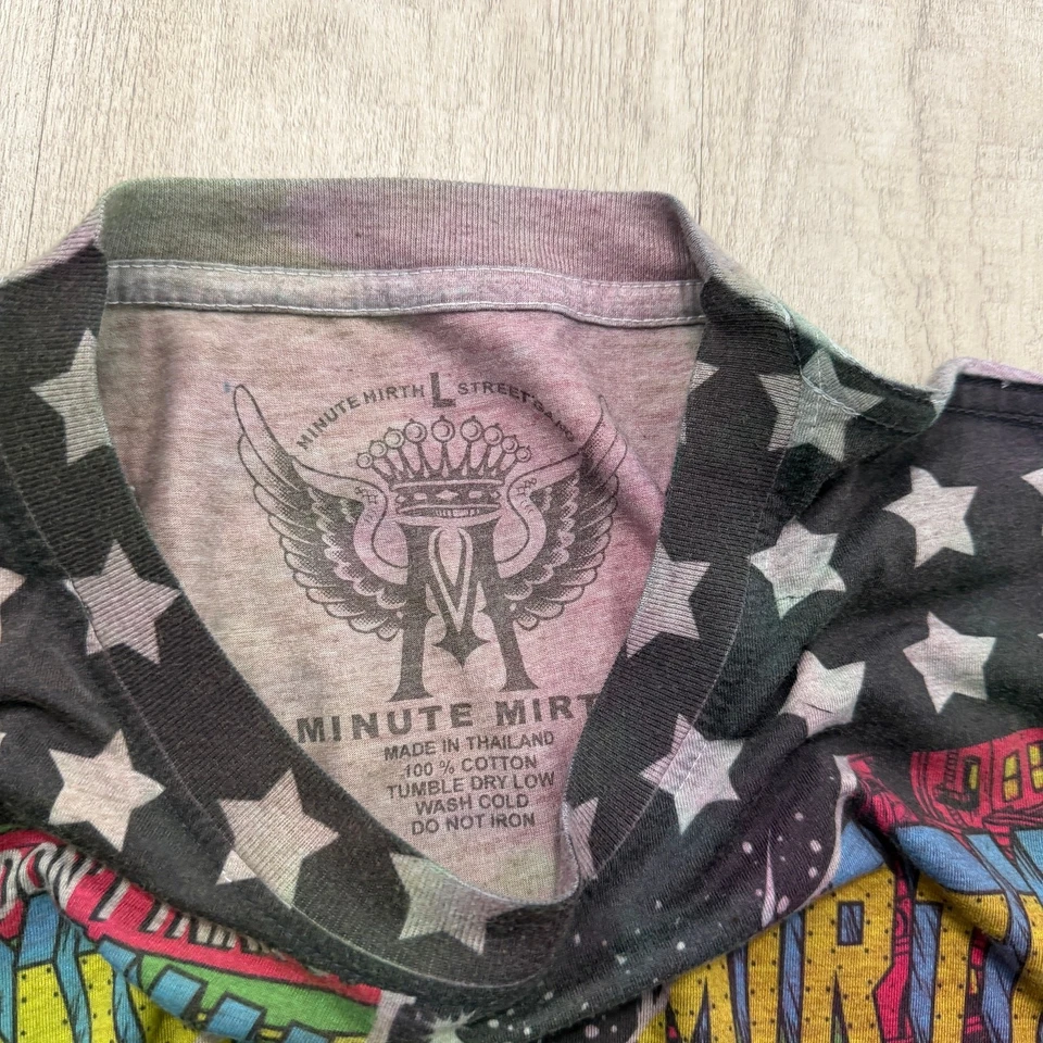 Minute Mirth Shirt Men's Large Skull All Over Print Ed Hardy Grunge y2k Cyber  - Image 4 of 4