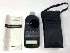 SOUND LEVEL METER 33-2055 RADIO SHACK WITH CASE Excellent Condition.