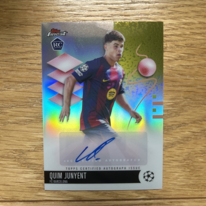 2025-26 topps finest UCC Quim Junyent rookie auto #BA-QJ🔥⚽️ Barcelona