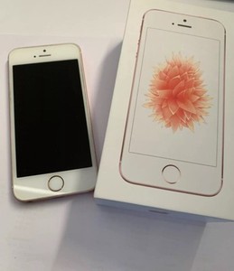 iPhone SE 32GB （ohne Simlock)