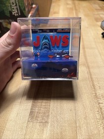 Jaws Nintendo Nes 3D Cube Handmade Diorama - Retro Gaming - Papercraft