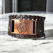 Armband mit Wolf I Braun I Lederstil I Wikinger Armband I Breit I mit Schnalle