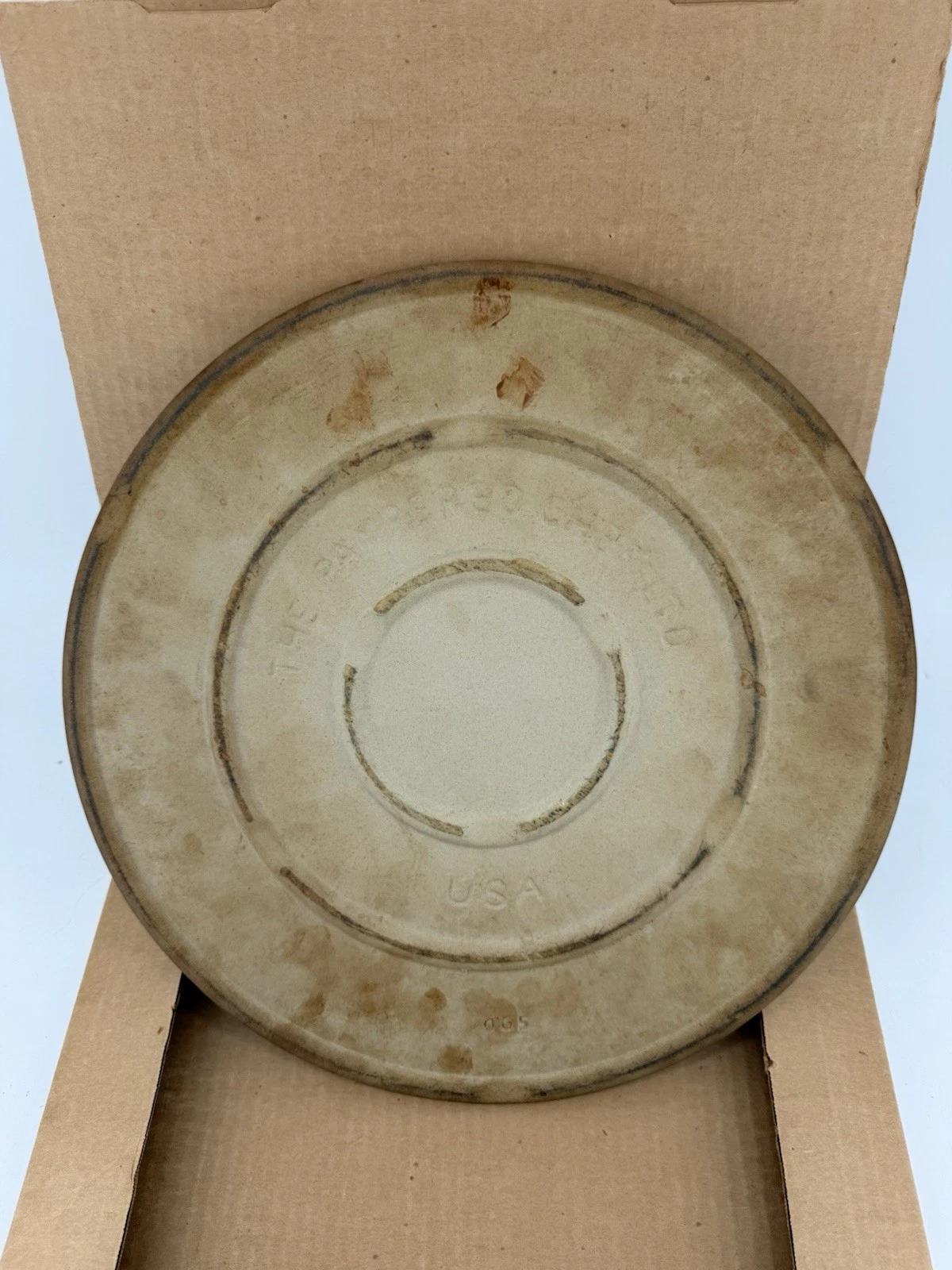 The Pampered Chef 13" Round Baking Stone Original Box Pizza Made in USA
Opens in a new window or tab