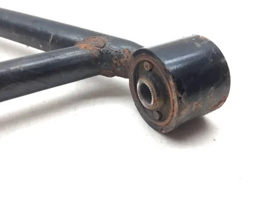 Braço A inferior direito passageiro dianteiro 2003 Arctic Cat 500 4X4 2623 x - Imagem 3 de 4