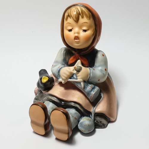 Goebel Hummel #69 "Happy Pastime " Figurine 3.5" Tall TMK-6 MINT 1989 Vintage