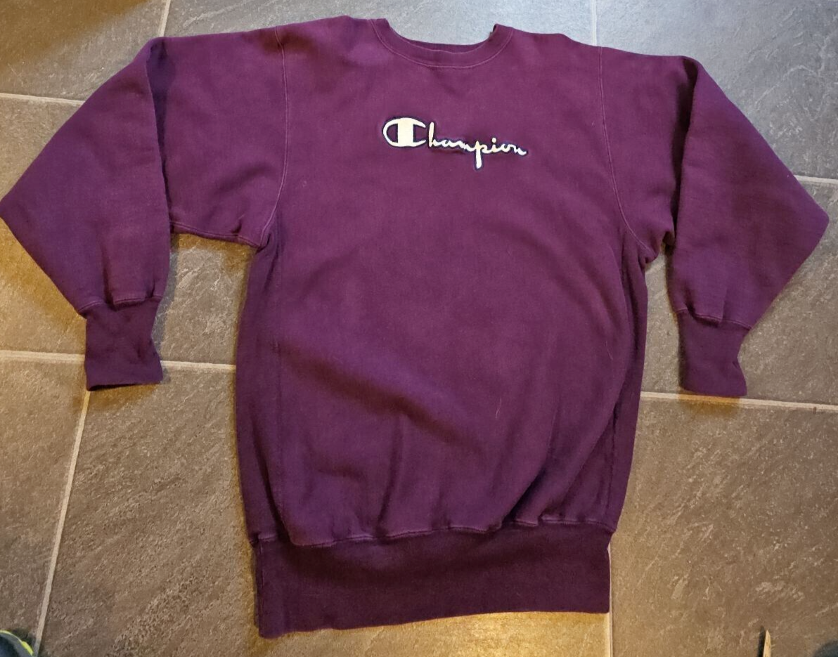VTG 80'S 90'S CHAMPION REVERSE WEAVE PURPLE LOGO SWEATSHIRT VTG 80'S 90'S CHAMPION REVERSE WEAVE PURPLE LOGO SWEATSHIRT