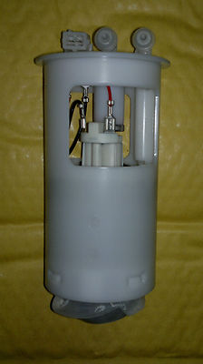 Peugeot 106 Bomba de combustible para Citroen Saxo Rover 200 Lemark LFP035