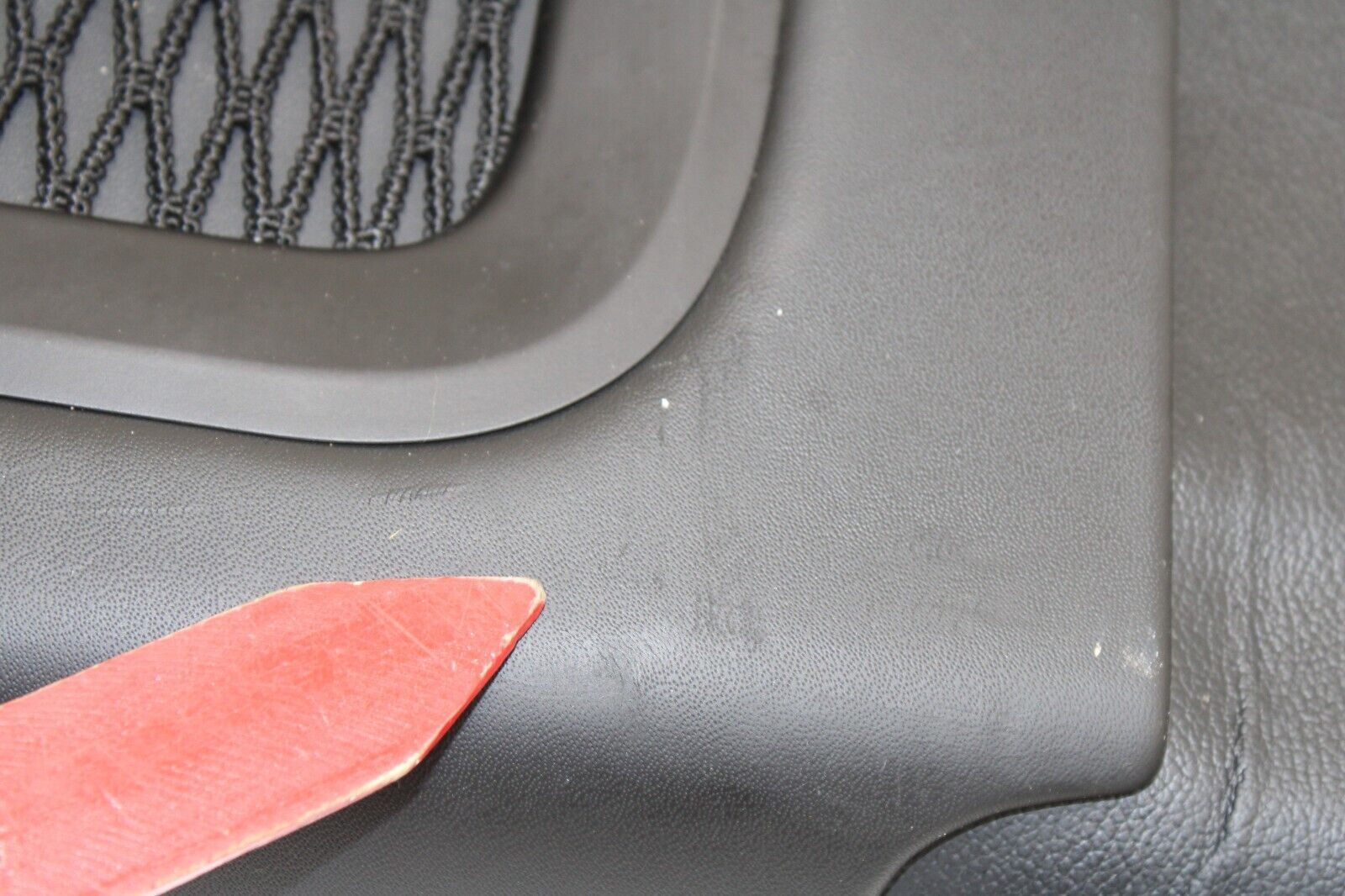 2017 - 2020 MASERATI LEVANTE FRONT LEFT DRIVER SEAT BACK PANEL COVER TRIM OEM