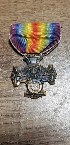 WW1 Medal Presented By The State Of Oregon For Military Service Rainbow Ribbon