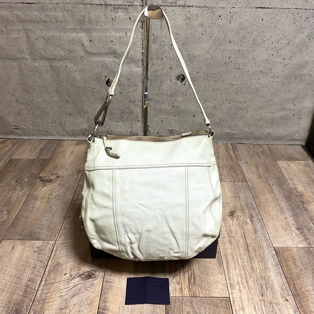 PRADA Logo Leather One Shoulder Bag White Off White Handbag Tote Bag Leather Ba thumbnail 2