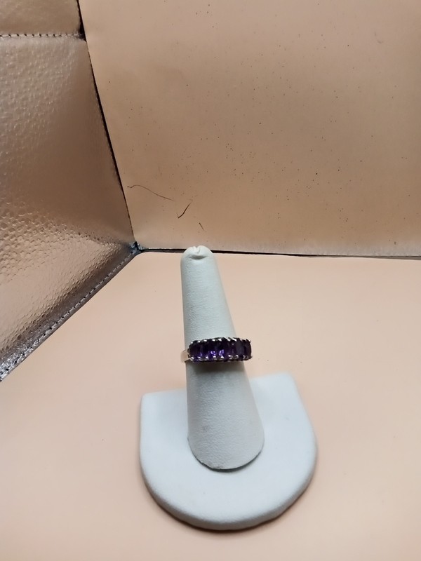 Sterling Silver 925  5  Oval Cut Amethysts Ring Filigree Hearts On Both Sides