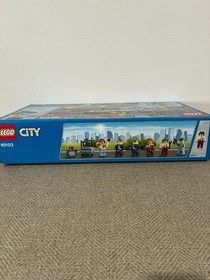NEW FACTORY SEALED LEGO CITY AIRPORT SHOW 60103 670 PIECES RETIRED