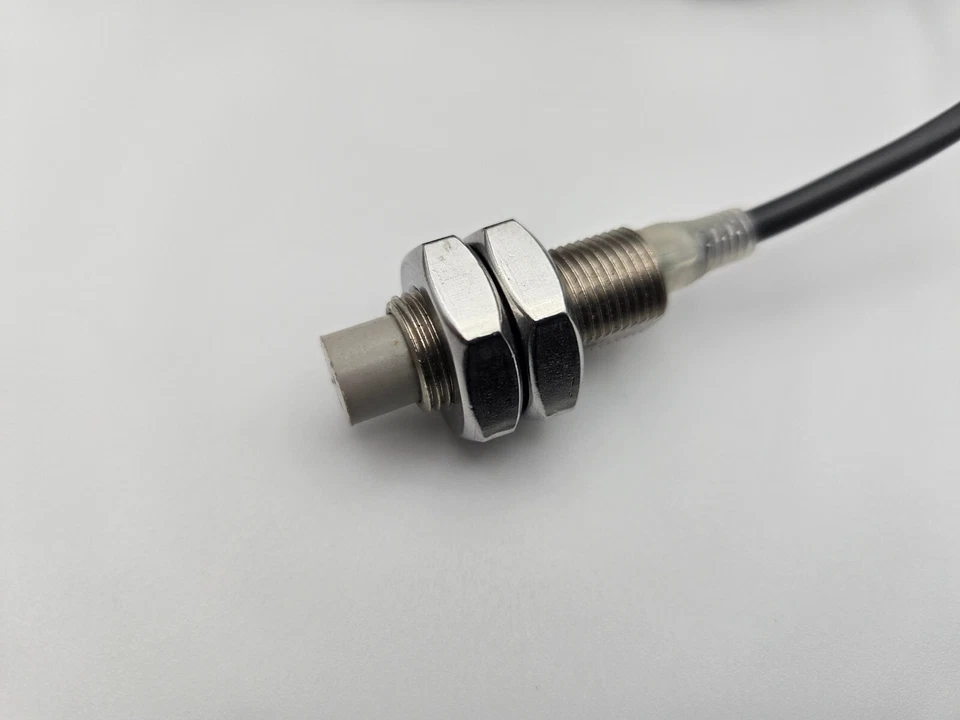 Set of 10 Omron E2E-X5ME1 Inductive Proximity Sensor - Made in Japan Quality - Image 4 of 4