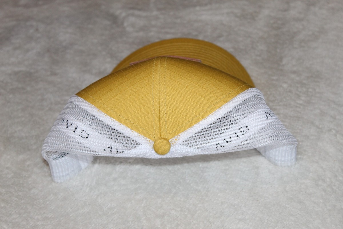 ⭐︎TT⭐︎ AVID adjustable gold fishing hook hat with white mesh back