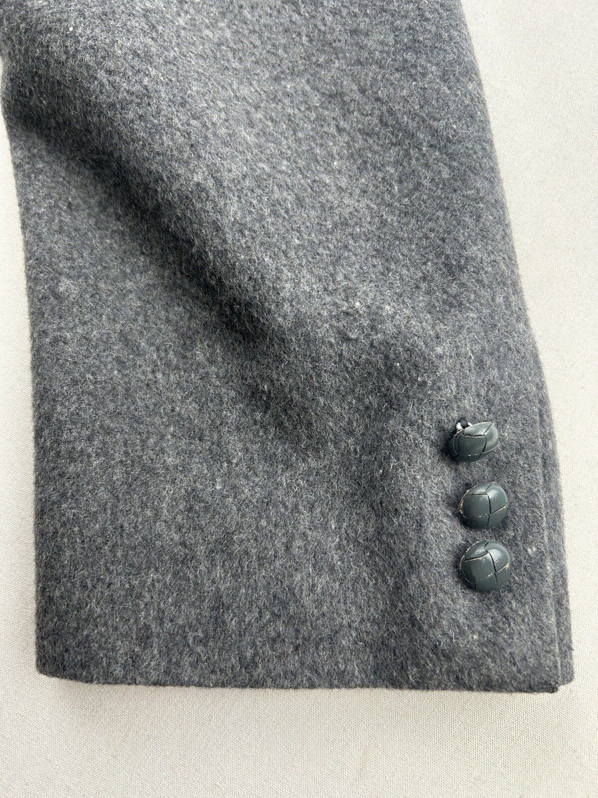 Foto 9 di 16