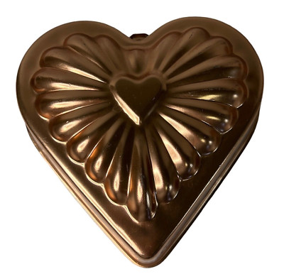 Copper Mold Heart Shaped  Hang Loop Vintage 3 ½ cup capacity