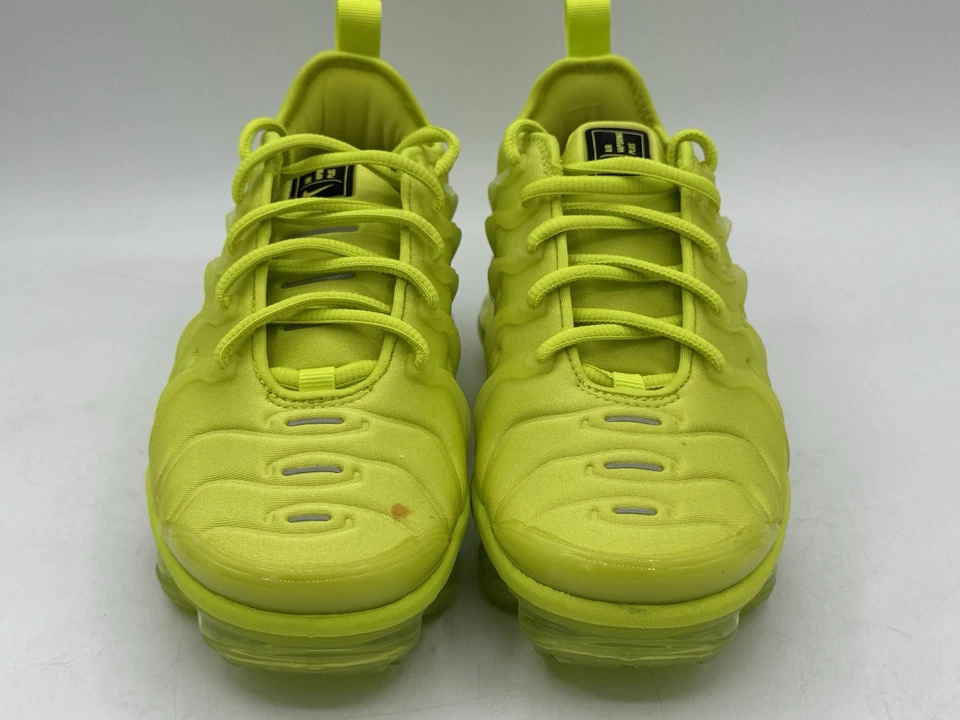 Nike Air VaporMax Plus Tennis Atomic Green Black DX1784-300 Women’s Size 6.5 - Image 2 of 4