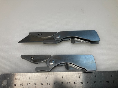 Lot of 2  GERBER EAB Lite Folding Utility Knife (D)