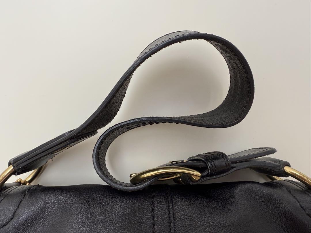 Coach Black Leather Shoulder Bag Gold Buckle Casual Formal