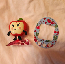 Bandai TamaTown Tamagotchi 2010 Ringotchi Gotchi Figure with Faceplate Insert