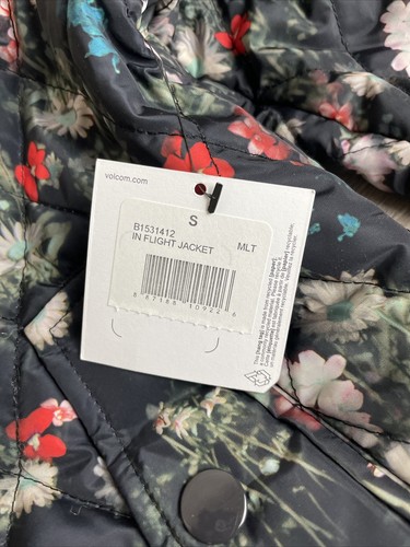 Volcom In Flight Quilted Bomber Women’s Floral Black Jacket Size Small 10 NEW - Picture 4 of 9