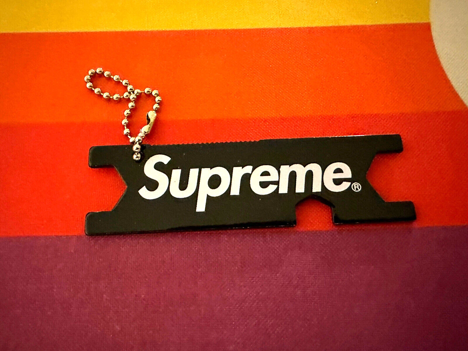 RARE ! PORTE CLÉS OUTIL DE PATINAGE FW09 SUPREME OS NOIR PRÉ AIMÉ ET DIFFICILE À TROUVER BAPE