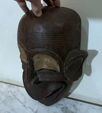 LARGE HEMBA PEOPLE HAND CARVED PAINTED WOOD MASK OF SMILING FIGURE - FROM CONGO