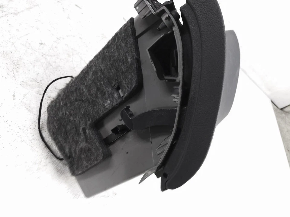 Mercedes-Benz E300 2017-2019 guantera compartimento caja de almacenamiento - 213-680-44-06-9K00 Foto 2 de 4