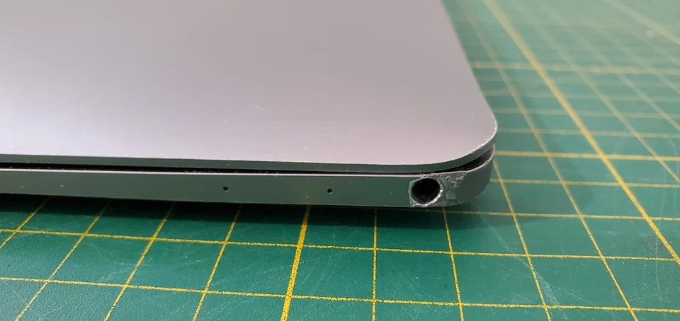 Apple MacBook 12-inch Early 2015 A1534 Intel Core M, 8GB DDR3, 512GB SSD _1.56_2 - Bild 4 von 4