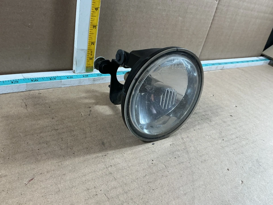 Противотуманные фары левая передняя со стороны водителя для Pontiac Montana 1999-2005 годов выпуска 16514760 - Изображение 2 из 4