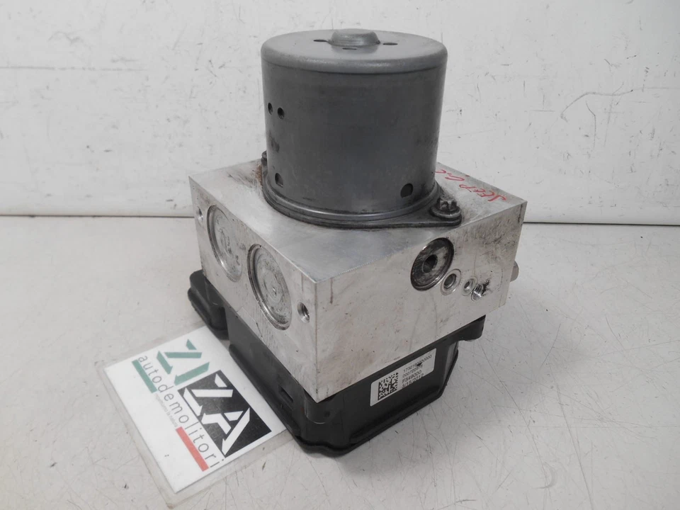 Centralina ABS Jeep Grand Cherokee IV WK2 3.0 VM23D 2013 P68164630AA — 第 2/4 张图片