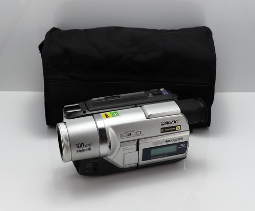 SONY DCR-TRV320E CAMCORDER DIGITAL 8 / HI8 / 8MM VIDEO-8 TAPE VIDEO CAMERA 8MM