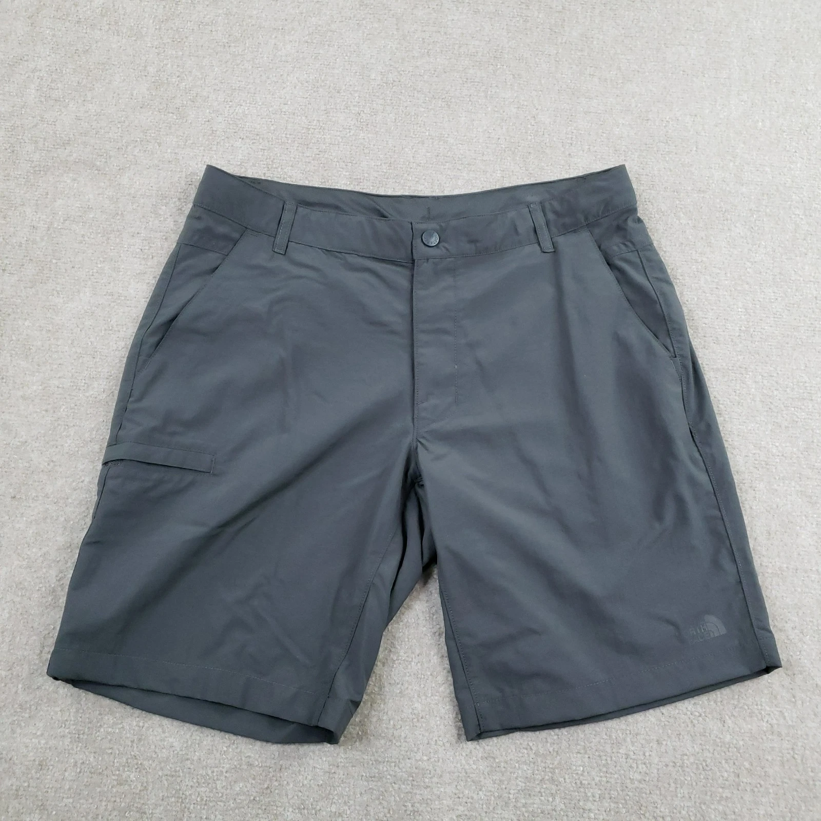 The North Face Shorts Mens 36 Gray Cargo Pockets 9 In Inseam Hiking Casual