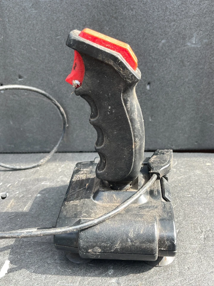 VINTAGE OLD SPECTRAVIDEO JOYSTICK MODEL 318.102 - Image 4 of 4