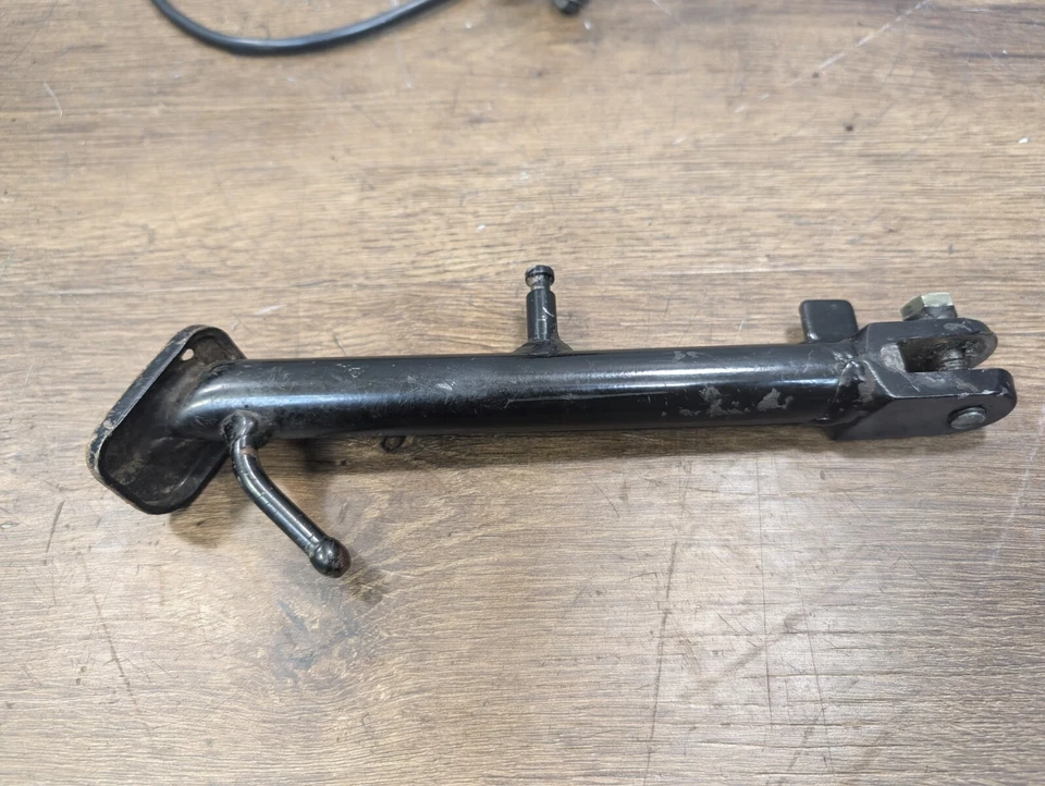 Suzuki GS 500 GS500F 2007 OEM soporte soporte soporte hélice negro - 42310-01D20-019 Foto 4 de 4