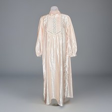 VTG Vanity Fair Pink Satin Nightgown M Lace Yoke Long Sleeve Cottage Romantic