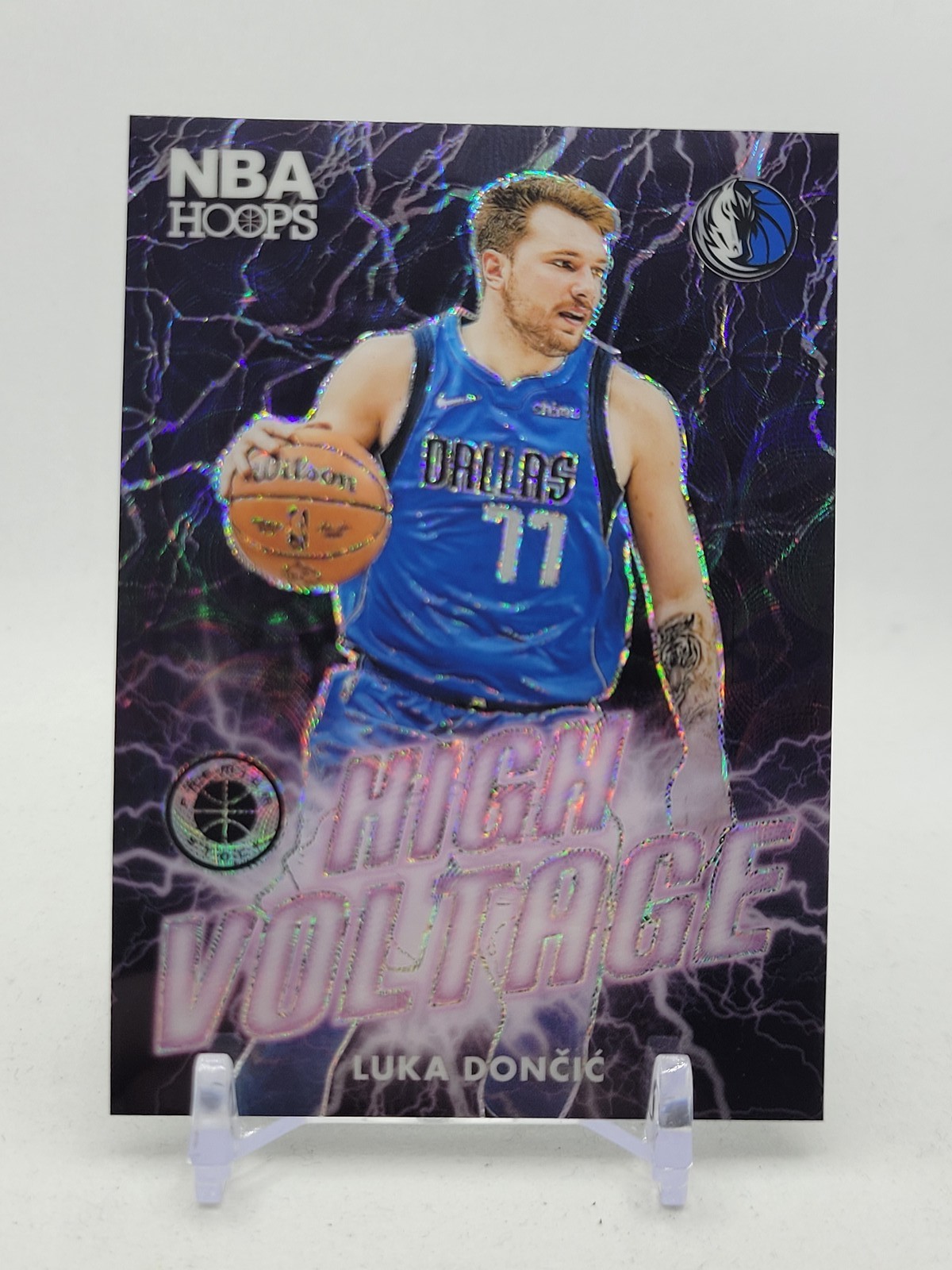 2023-24 Hoops Premium Stock #14 Luka Doncic High Voltage Premium