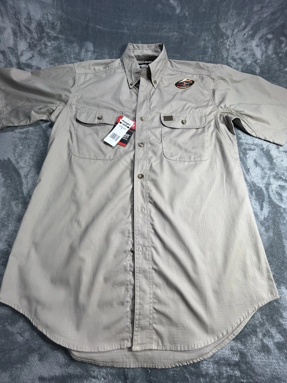 Wrangler Riggs Workwear Shirt M Button Down Cotton Vent Khaki Room to Move NWT