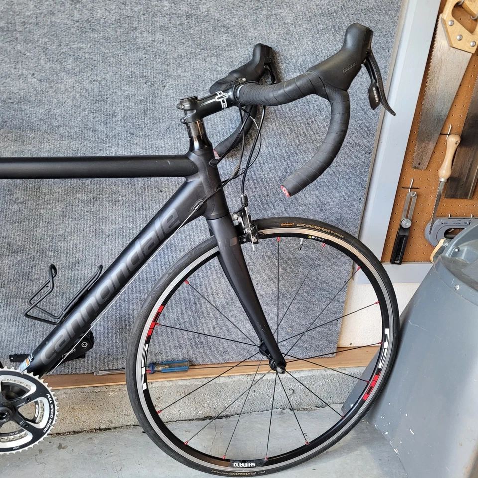 Cannondale Caad 10 54cm Road Bike Used Needs Maintenance. - Image 3 of 4