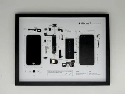 iPhone 7 Zerlegt im Rahmen – Technik Kunstwerk – Gerahmte Wanddeko – Schwarz - Bild 1 von 3