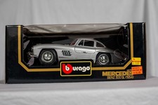 Bburago Mercedes-Benz 300 SL Gullwing Die Cast Model Car