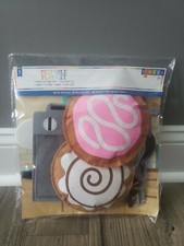 New Felt Pretend Play Kit cooking set with kitchen scene
