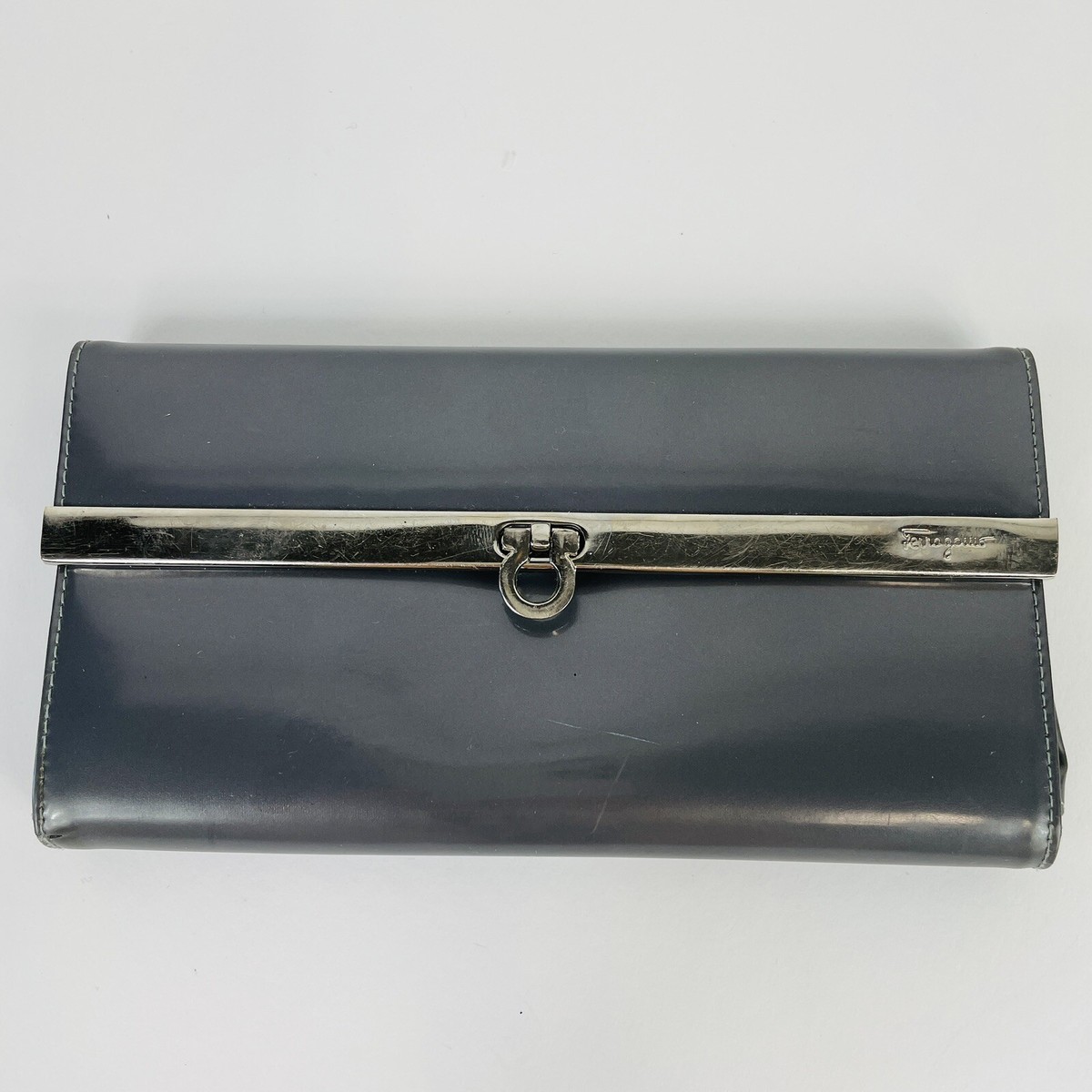 Salvatore Ferragamo|HALF-LENGTH WALLETS (22C877 673998) s-l1200.jpg